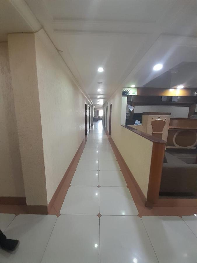 Hotel Mayur By Wb Inn Ulhasnagar Экстерьер фото